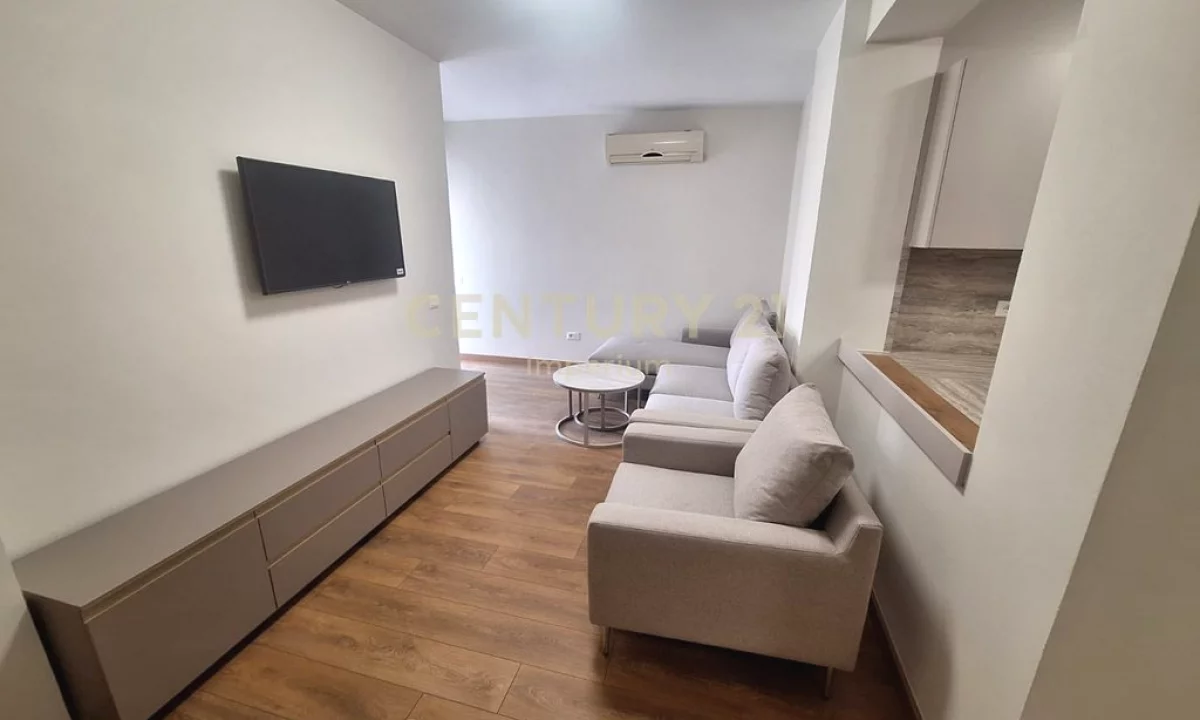 Shtepi me qera Apartament ne Tirane, 1+1, Mobilimi E mobiluar, Pagesa 600  Euro.