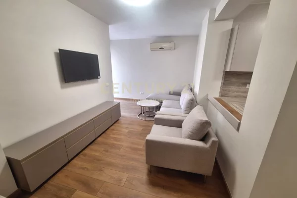 Shtepi me qera 1+1 ne Tirane - 600 Euro