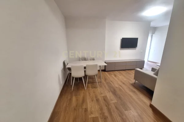 Shtepi me qera Apartament ne Tirane, 1+1, Mobilimi E mobiluar, Pagesa 600  Euro.