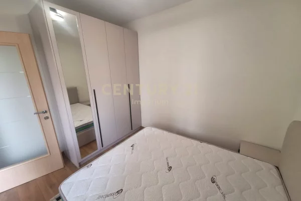 Shtepi me qera Apartament ne Tirane, 1+1, Mobilimi E mobiluar, Pagesa 600  Euro.