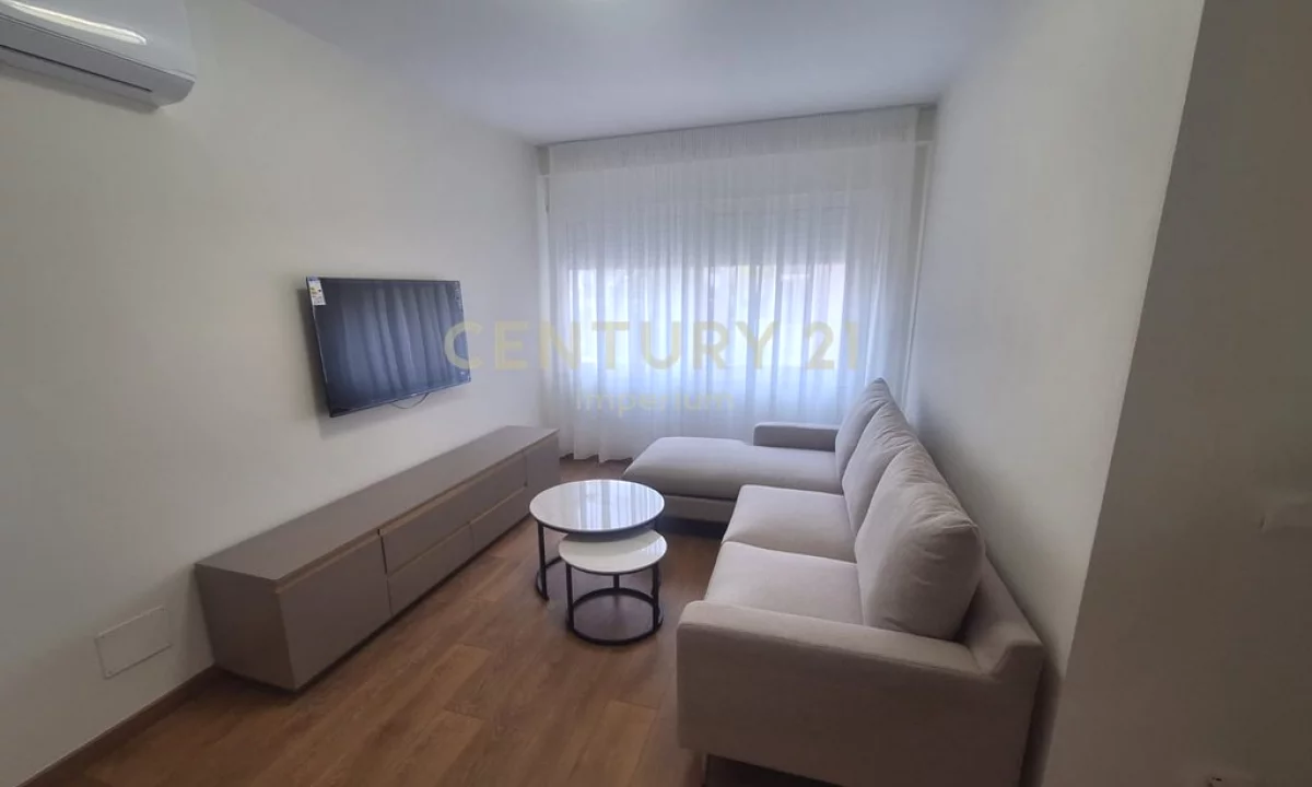 Shtepi me qera Apartament ne Tirane, 1+1, Mobilimi E mobiluar, Pagesa 650  Euro.