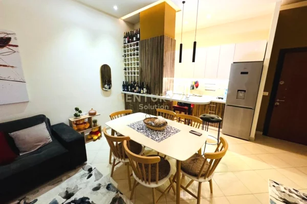 Shtepi me qera Apartament ne Tirane, 1+1, Mobilimi E mobiluar, Pagesa 650  Euro.