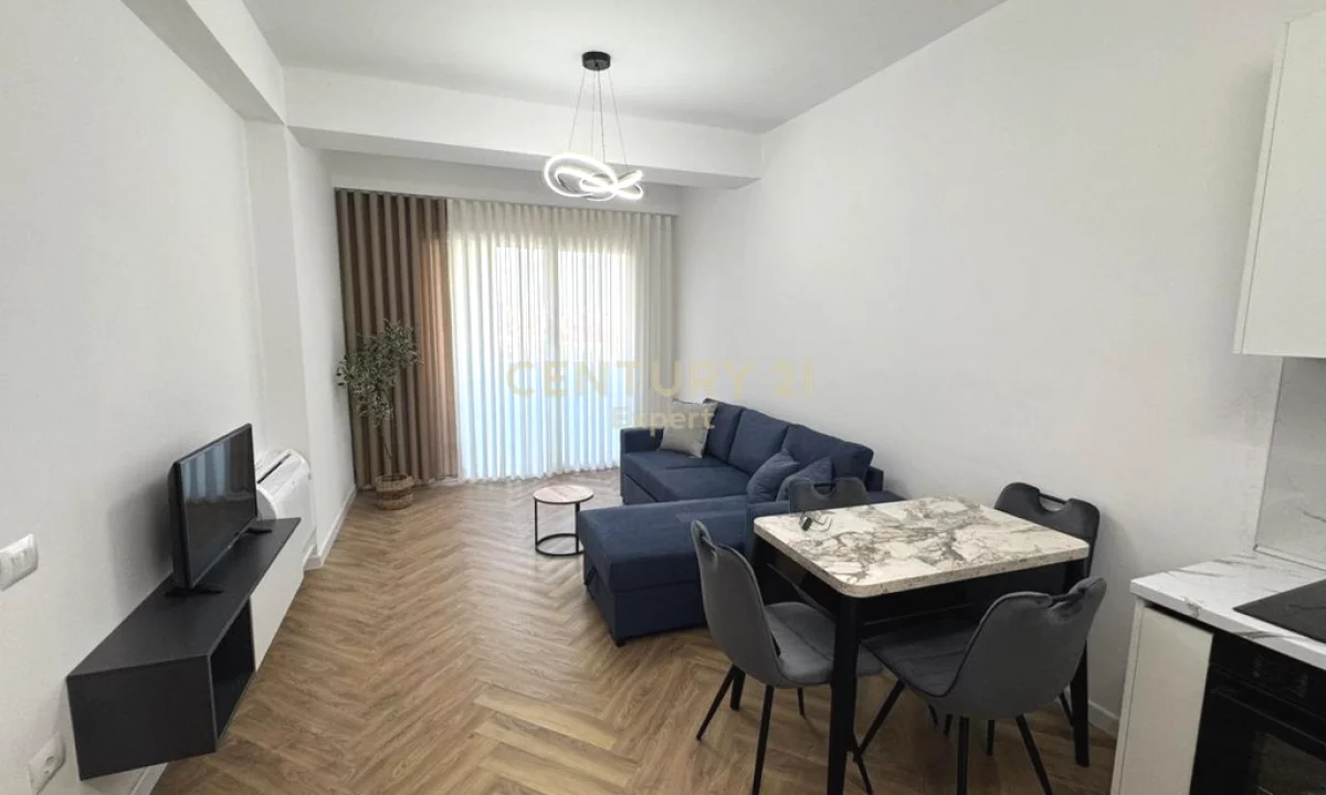 Shtepi me qera Apartament ne Tirane, 1+1, Mobilimi E mobiluar, Pagesa 600  Euro.