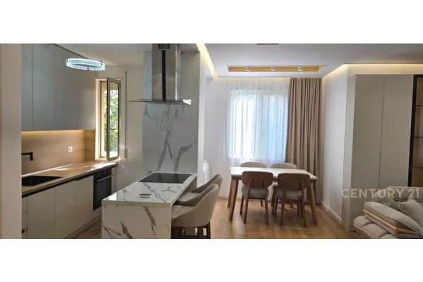 Shtepi me qera Apartament ne Tirane, 2+1, Mobilimi E mobiluar, Pagesa 850  Euro.