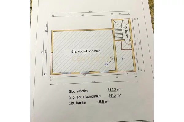 Shtepi ne shitje Vila Luksoze ne Tirane, 4+1, Mobilimi E mobiluar, Pagesa 469,000  Euro.