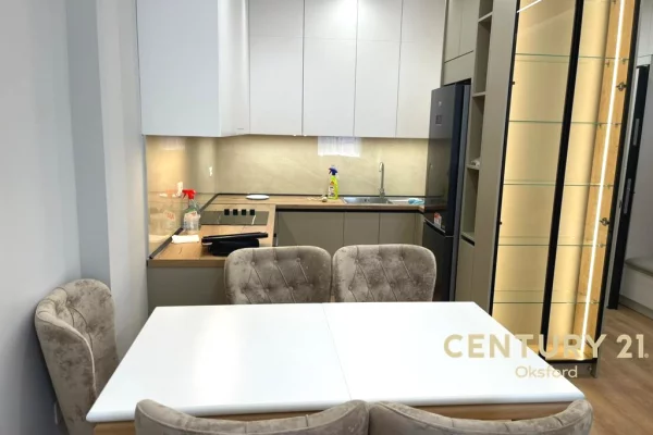 Shtepi ne shitje Apartament ne Tirane, 3+1, Mobilimi E mobiluar, Pagesa 191,400  Euro.