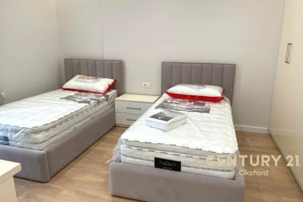 Shtepi ne shitje Apartament ne Tirane, 3+1, Mobilimi E mobiluar, Pagesa 191,400  Euro.