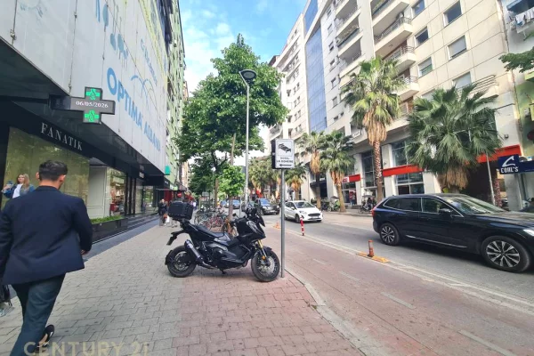 Ambient biznesi ne shitje 1+1 ne Tirane - 350,000 Euro