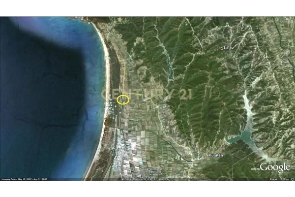 Truall ose Toke ne Durres - 820,000 Euro