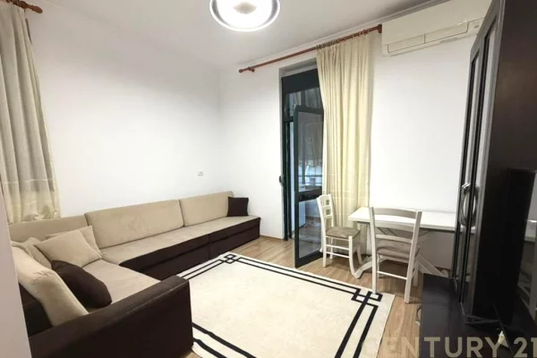 Shtepi me qera Apartament ne Tirane, 2+1, Mobilimi E mobiluar, Pagesa 600  Euro.