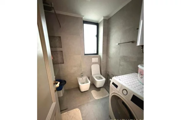Shtepi me qera Apartament ne Tirane, 2+1, Mobilimi E mobiluar, Pagesa 600  Euro.