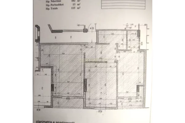 SHITET APARTAMENT 2+1+2 TEK RRUGA E KOSOVARËVE!!