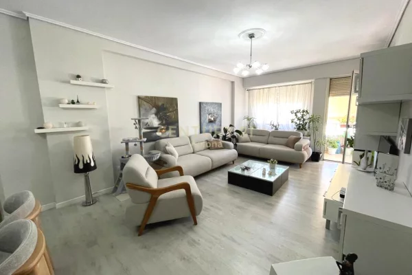 Apartment for sale in Vlora 2+1, Furnished