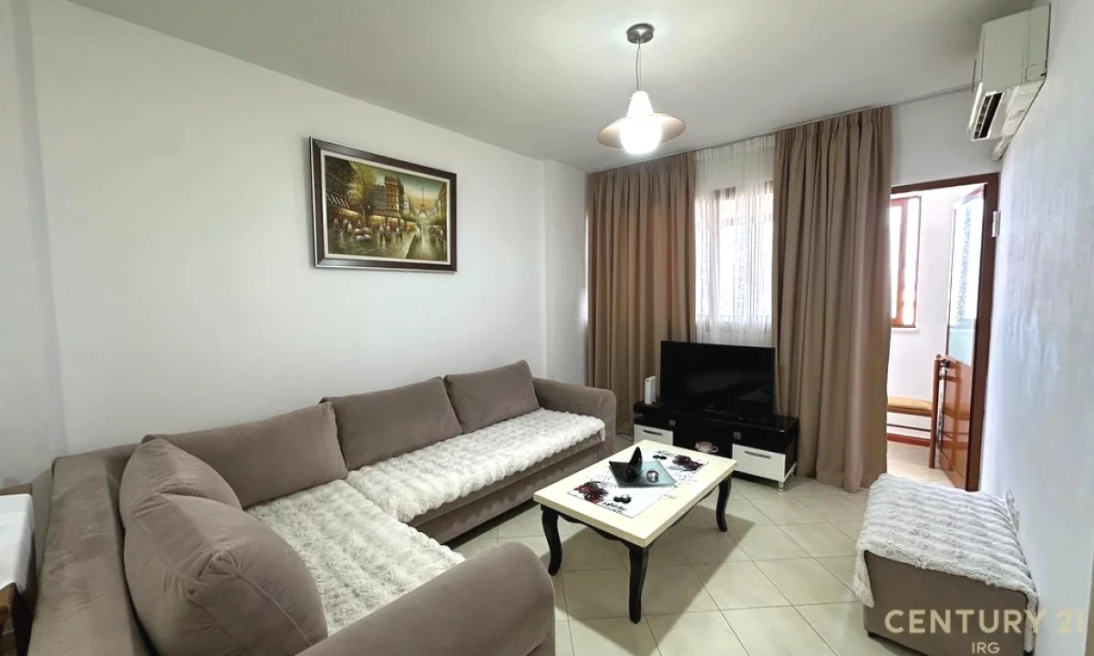 Shtepi ne shitje Apartament ne Tirane, 1+1, Mobilimi E mobiluar, Pagesa 130,000  Euro.