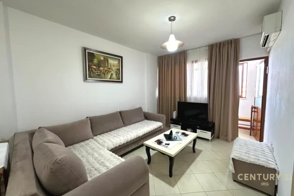 Apartament 1+1 per shitje prane Kompleksit Grand, Tregu Elektrik!