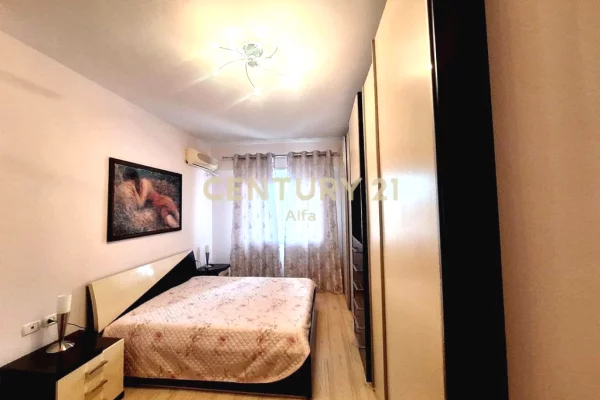 Shtepi ne shitje Apartament ne Tirane, 2+1, Mobilimi E mobiluar, Pagesa 350,000  Euro.