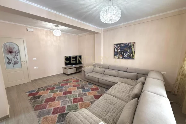 Shtepi ne shitje Apartament ne Tirane, 1+1, Mobilimi E mobiluar, Pagesa 248,000  Euro.