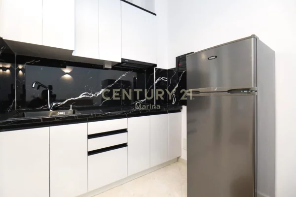 Shtepi ne shitje Apartament ne Vlore, 4+1, Mobilimi E mobiluar, Pagesa 295,000  Euro.