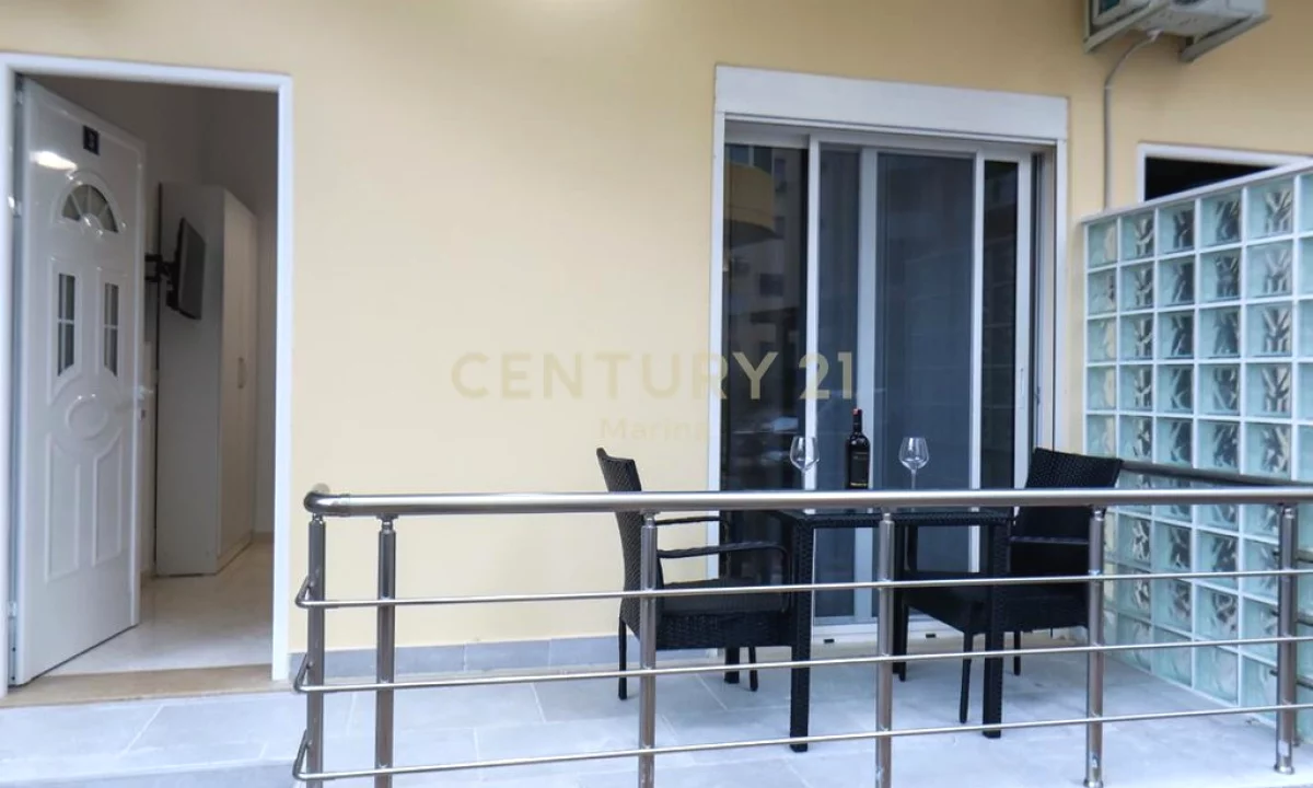 Shtepi ne shitje Apartament ne Vlore, 4+1, Mobilimi E mobiluar, Pagesa 295,000  Euro.