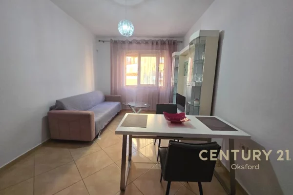 APARTAMENT 1+1 ME QIRA NE YZBERISHT PALLATET DILO!