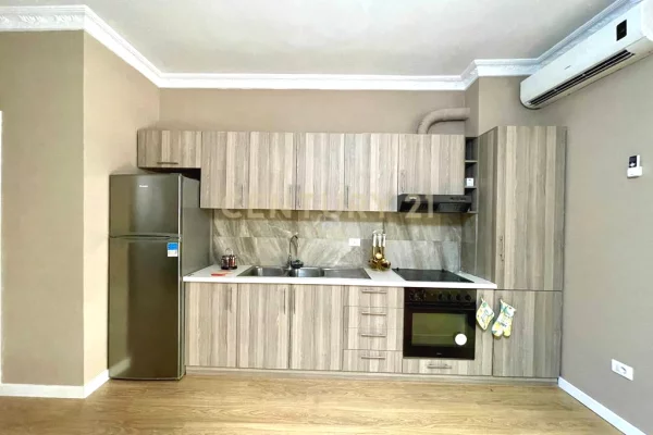 Shtepi me qera Apartament ne Tirane, 2+1, Mobilimi E mobiluar, Pagesa 650  Euro.