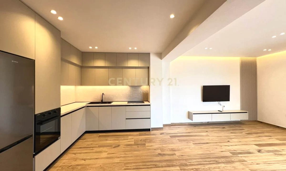 Shtepi me qera Apartament ne Tirane, 2+1, Mobilimi E mobiluar, Pagesa 120,000  Leke.
