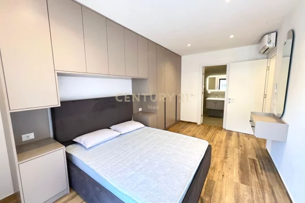 Shtepi me qera Apartament ne Tirane, 2+1, Mobilimi E mobiluar, Pagesa 120,000  Leke.