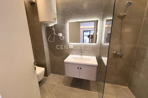 Shtepi me qera Apartament ne Tirane, 2+1, Mobilimi E mobiluar, Pagesa 120,000  Leke.