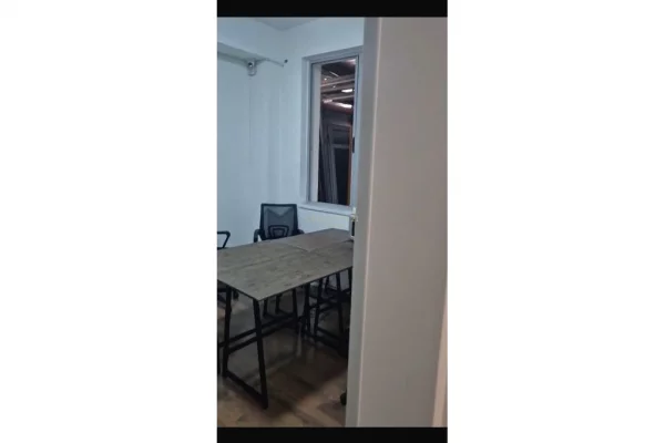 JEPET ME QIRA AMBIENT BIZNESI-RRUGA KAVAJES PERBALLE DELIJORGJIT