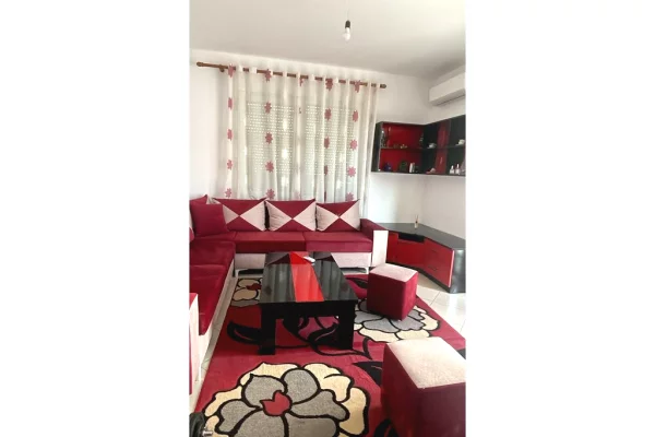 Apartament 2+1 per Qira në Fresk, Prane Pasticeri Melisa