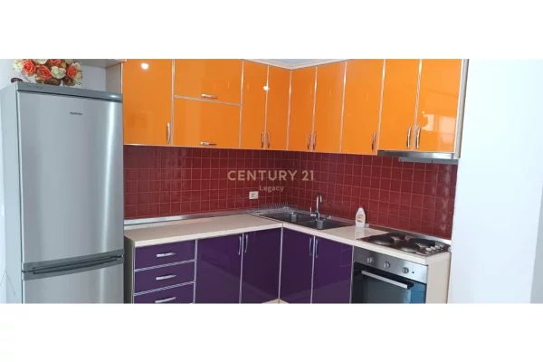 Shtepi me qera Apartament ne Tirane, 2+1, Mobilimi E mobiluar, Pagesa 400  Euro.