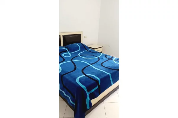 Shtepi me qera Apartament ne Tirane, 2+1, Mobilimi E mobiluar, Pagesa 400  Euro.