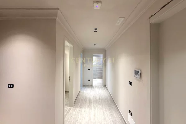 Shtepi me qera Vila Luksoze ne Tirane, 4+1, Mobilimi E mobiluar, Pagesa 5,000  Euro.