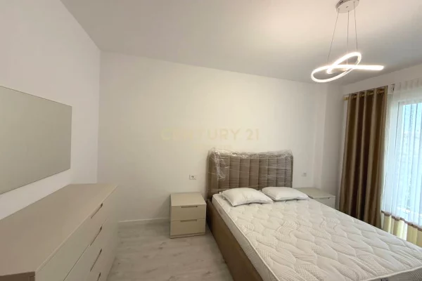 Shtepi me qera Apartament ne Tirane, 2+1, Mobilimi E mobiluar, Pagesa 450  Euro.