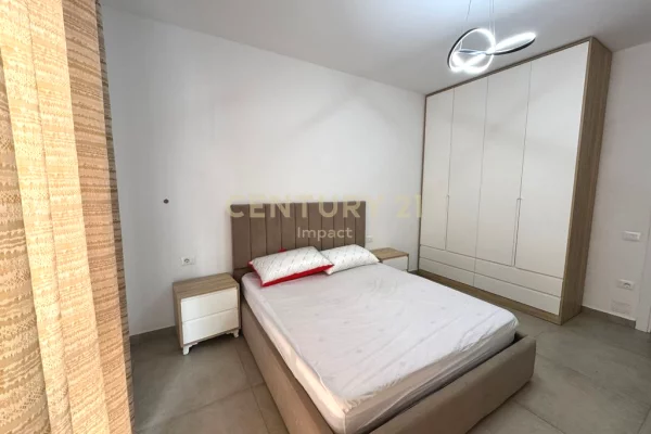 Shtepi me qera Apartament ne Tirane, 2+1, Mobilimi E mobiluar, Pagesa 700  Euro.