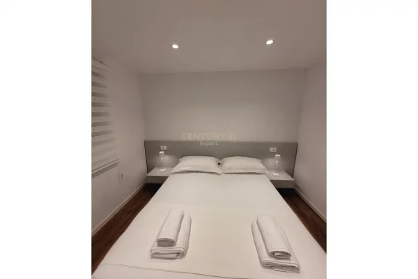 Shtepi me qera Apartament ne Tirane, 1+1, Mobilimi E mobiluar, Pagesa 550  Euro.