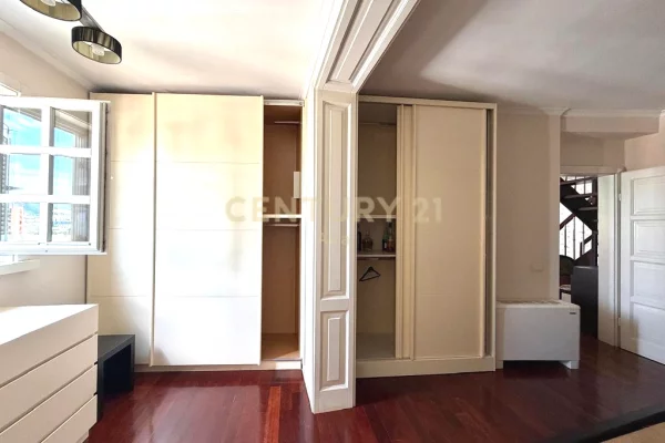 Shtepi ne shitje Duplex(shtepi me 2 kate) ne Tirane, 3+1, Mobilimi E mobiluar, Pagesa 540,000  Euro.
