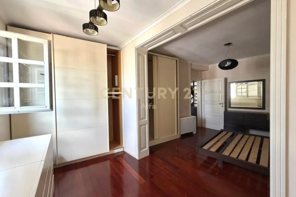 Shtepi ne shitje Duplex(shtepi me 2 kate) ne Tirane, 3+1, Mobilimi E mobiluar, Pagesa 540,000  Euro.
