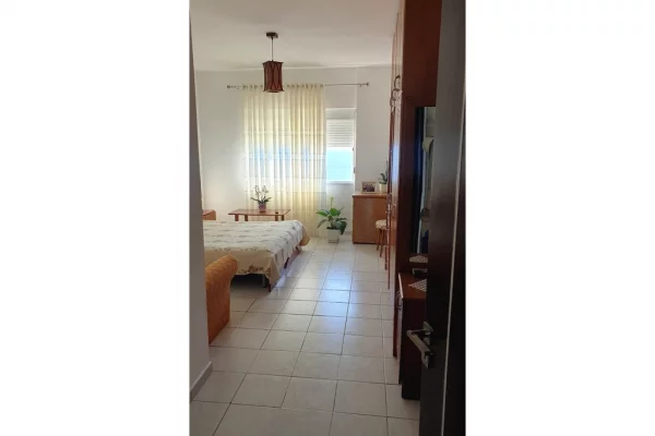 Shtepi ne shitje Penthose(kati i fundit panoramik) ne Sarande, 3+1, Mobilimi E mobiluar, Pagesa 350,000  Euro.