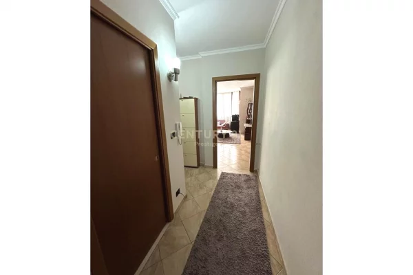 Shtepi ne shitje Apartament ne Tirane, 2+1, Mobilimi E mobiluar, Pagesa 226,000  Euro.
