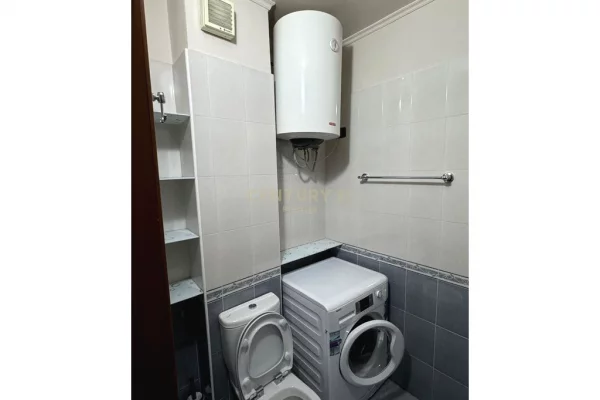 Shtepi ne shitje Apartament ne Tirane, 2+1, Mobilimi E mobiluar, Pagesa 226,000  Euro.