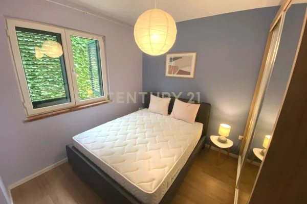 Shtepi ne shitje Apartament ne Tirane, 1+1, Mobilimi E mobiluar, Pagesa 158,000  Euro.