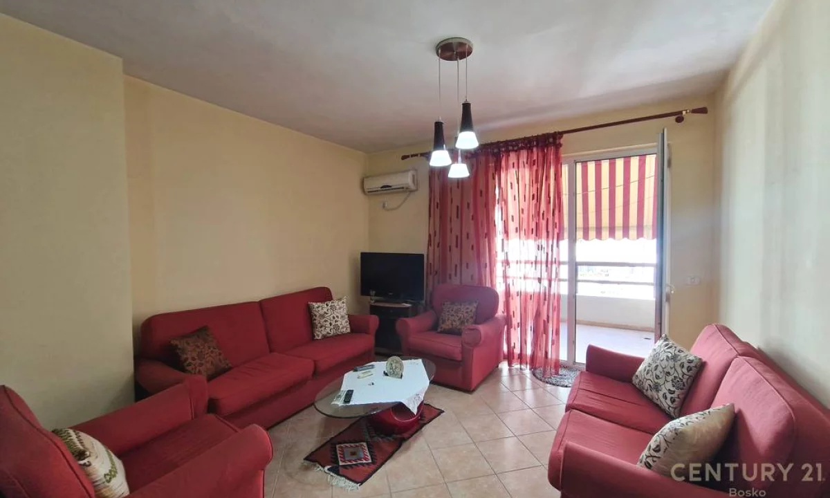 Shtepi ne shitje Apartament ne Tirane, 2+1, Mobilimi E mobiluar, Pagesa 147,000  Euro.
