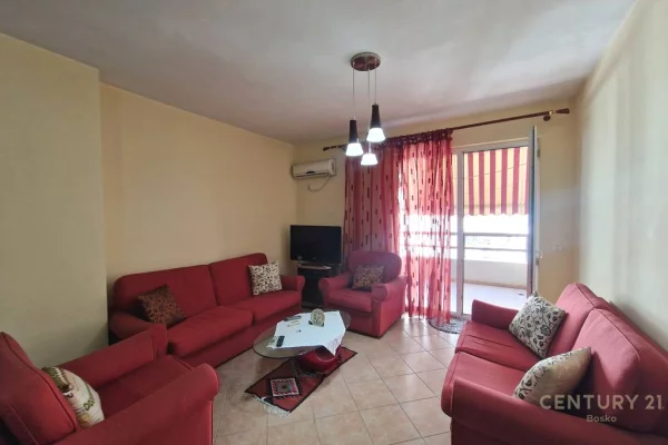 Shtepi ne shitje Apartament ne Tirane, 2+1, Mobilimi E mobiluar, Pagesa 147,000  Euro.
