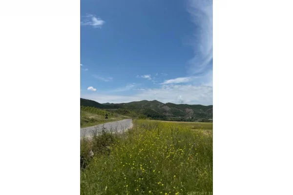 Terreno in vendita a Tirana - 390,000 Euro