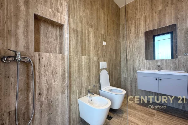 Shtepi me qera Apartament ne Tirane, 2+1, Mobilimi E mobiluar, Pagesa 1,350  Euro.
