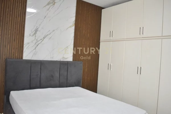 Shtepi me qera Apartament ne Tirane, 2+1, Mobilimi E mobiluar, Pagesa 650  Euro.