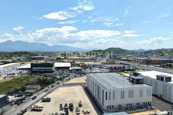 AUTOSTRADA TIRANE-DURRES, GODINE MULTIFUNKSIONALE PER QIRA