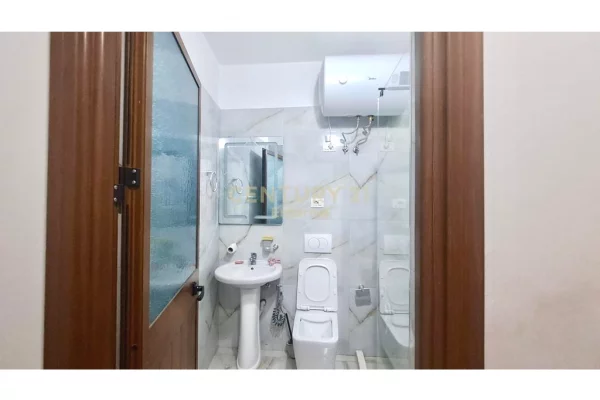 Shtepi me qera Apartament ne Tirane, 1+1, Mobilimi E mobiluar, Pagesa 450  Euro.