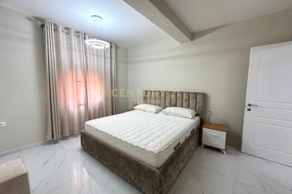 Shtepi me qera Apartament ne Tirane, 1+1, Mobilimi E mobiluar, Pagesa 650  Euro.